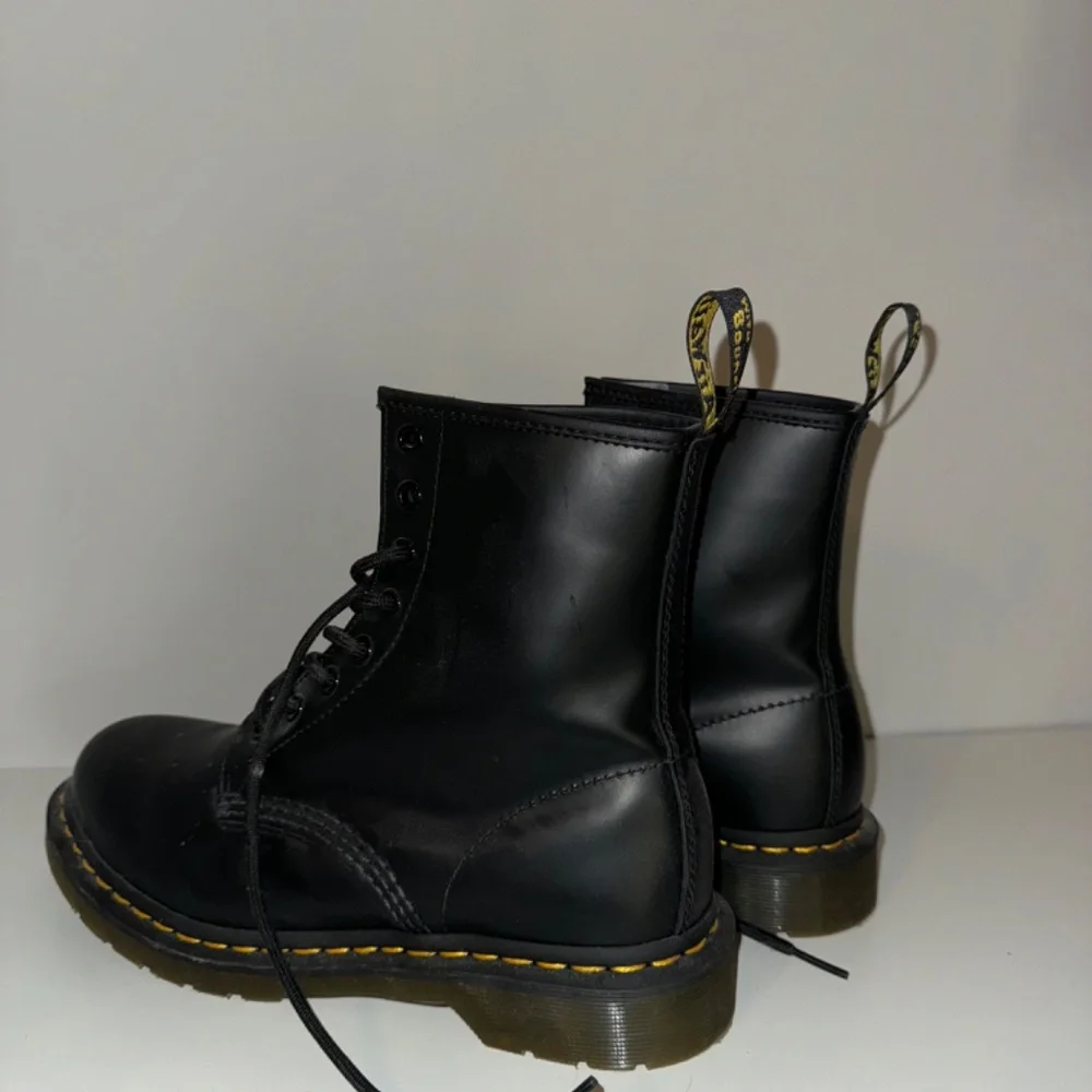 Dr Martens Women's 1460 Slip Resistant Boots - Picture 3 of 7